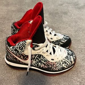 Authentic Kids lebrons